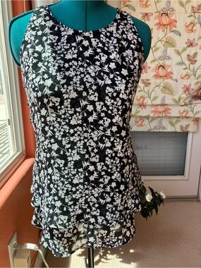 Lane Bryant Black & White Floral Tiered Flowy Tank Top Blouse 14